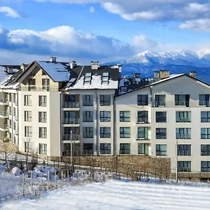 4* Hotel apartamentowy Saint George Palace